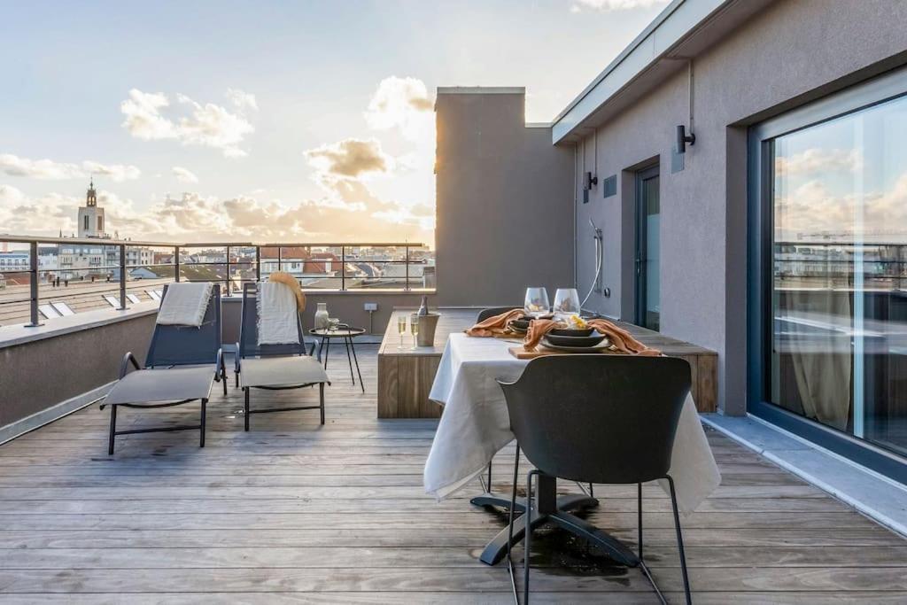 Love Nest - Your Cosy Penthouse Ostenda Zewnętrze zdjęcie