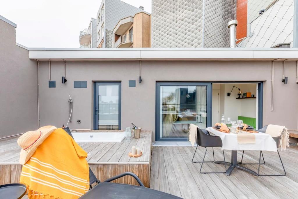Love Nest - Your Cosy Penthouse Ostenda Zewnętrze zdjęcie