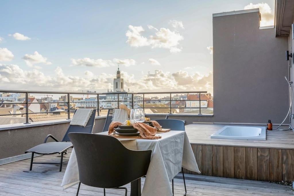 Love Nest - Your Cosy Penthouse Ostenda Zewnętrze zdjęcie