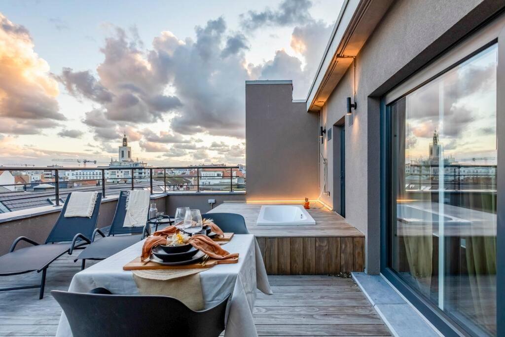 Love Nest - Your Cosy Penthouse Ostenda Zewnętrze zdjęcie