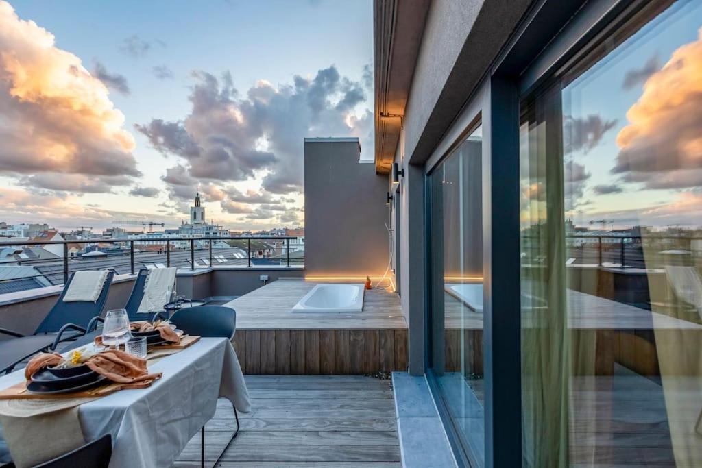 Love Nest - Your Cosy Penthouse Ostenda Zewnętrze zdjęcie
